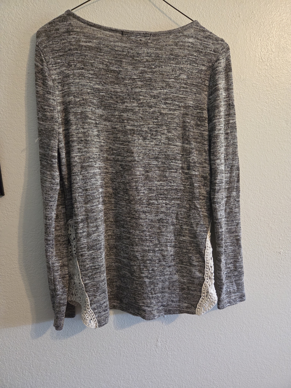 Forever 21 Gray Marled Long Sleeve Scoop Top with White Lace Insets - Picture 3 of 5